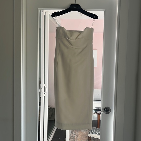 Never worn Saint Laurent FW22 strapless silk-wool cutout dress with boned bodice - Picture 1 of 7